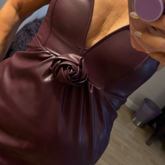 Ashley Park x RTR Vegan Strapless Mini w/ Rosette Detail - Picture 4 of 7